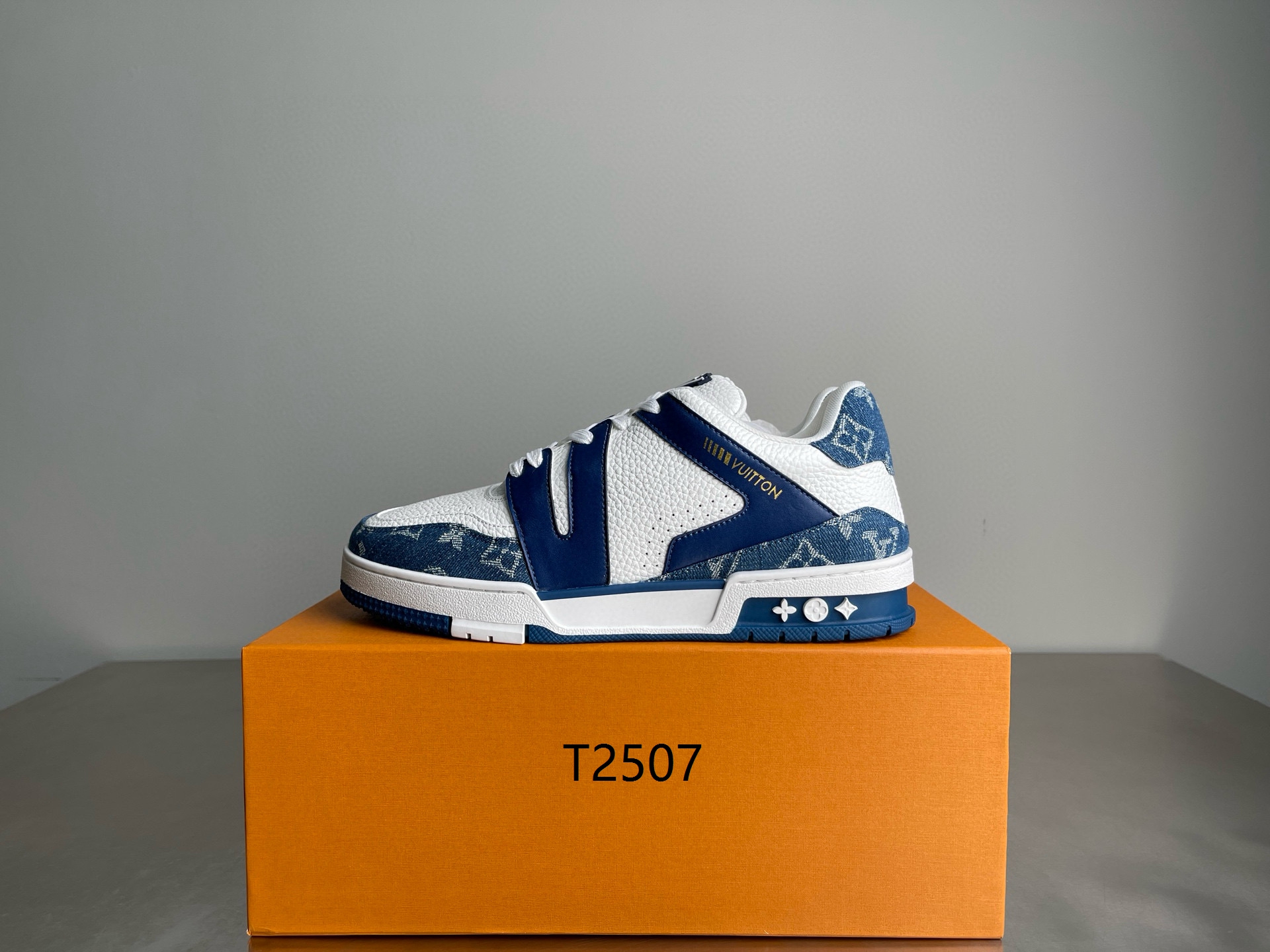 LV shoes 35-41 h0802